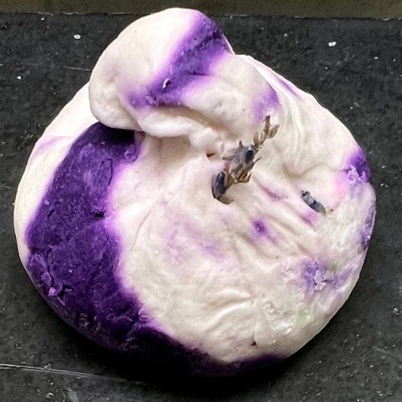 LUSH Retro Limited Edition Kitchen Exclusive A French Kiss Bubble Bar, 3.5 ozs. - Picture 2 of 4